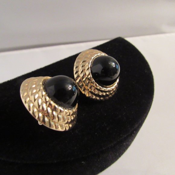 Stunning Large 14K Gold and Onyx Earrings - Omega Backs - Picture 9 of 11